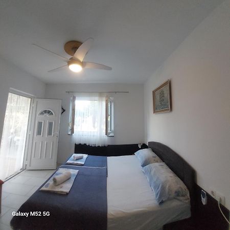 Apartmani Lana Rab Kampor 外观 照片